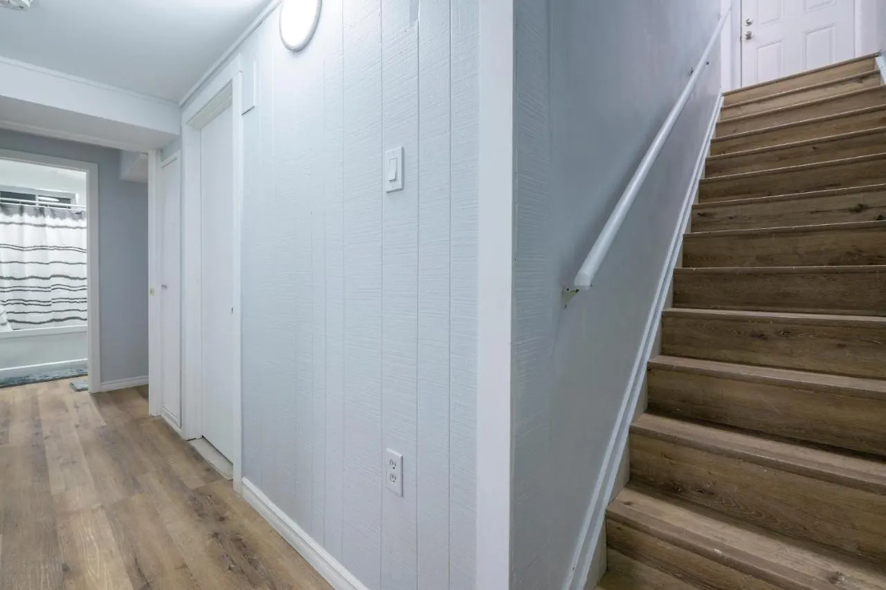 Centerstreet-Cozy 1Bedroomsuite Calgary